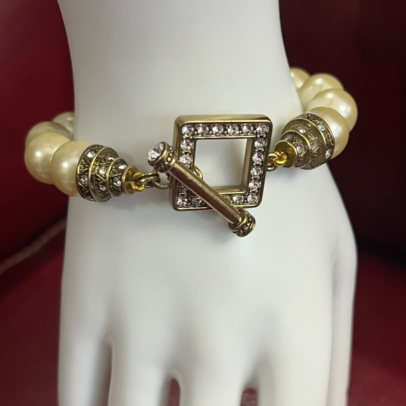Heidi Daus “Lavish Layers” Swarovski Crystals beaded toggle bracelet EUC - Picture 1 of 7